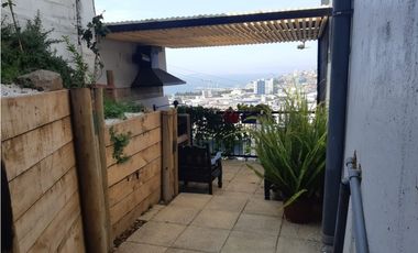 Arriendo loft amoblado a pocas cuadras de Avda. Francia, Cerro Monjas