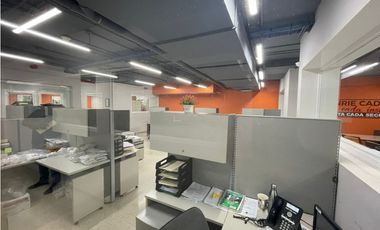 BODEGA CON OFICINA CURUNDU AVE. FRANGIPANI VENTA