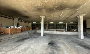 AVE. FRANGIPANI CURUNDU BODEGA CON OFICINA VENTA