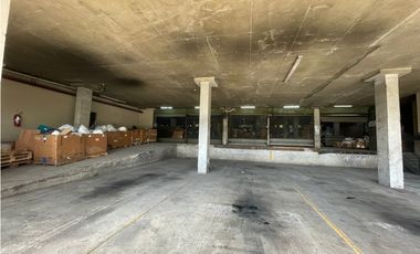 AVE. FRANGIPANI CURUNDU BODEGA CON OFICINA VENTA