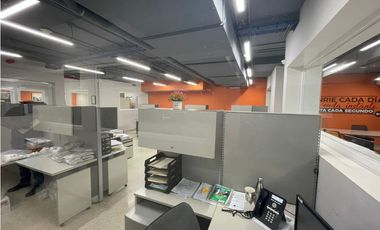 AVE. FRANGIPANI CURUNDU BODEGA CON OFICINA VENTA