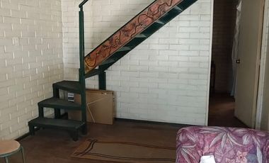 CASA FAMILIAR CON PATIO Y QUINCHO EN VILLA EL BOSQUE