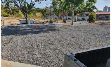 VENDO CASA CORONADO