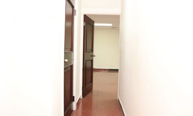 VENDO OFICINA AVENIDA BALBOA TORRE BAC