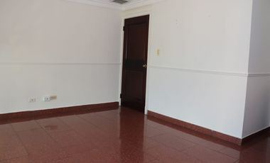 VENDO OFICINA AVENIDA BALBOA TORRE BAC