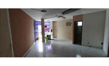 VENDO LOCALES COMERCIALES PARQUE LEFEVRE