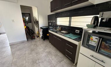 Venta Casa Santa Fe -  Barrio La Esmeralda