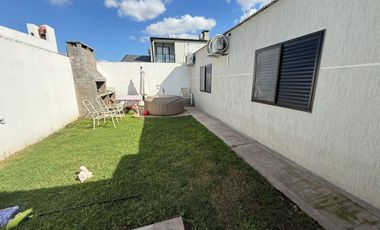 Venta Casa Santa Fe -  Barrio La Esmeralda