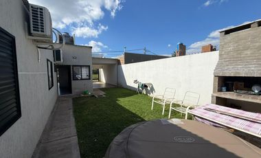 Venta Casa Santa Fe -  Barrio La Esmeralda