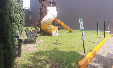 Casa en Renta  Bosque real con jardín 28 mil mensuales 3 rec