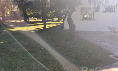 Casa en Arenales y Blvd Lisandro Lopez