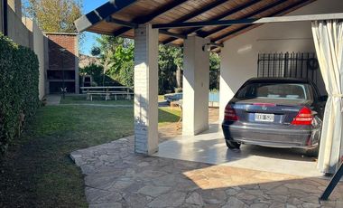 Casa en Arenales y Blvd Lisandro Lopez