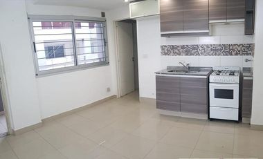 2 AMBIENTES SAN MARTIN CENTRO BALCON