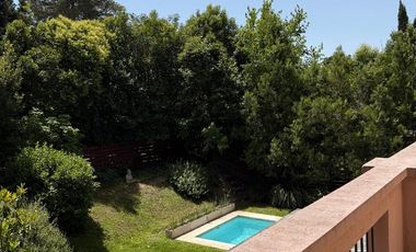 CASA 5 AMBIENTES EN VENTA, BARRIO LA CODORNIZ, LOS CARDALES