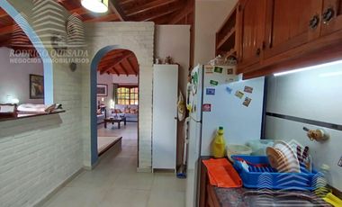 Exclusiva casa en La Lucila del mar .