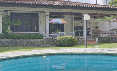 Se Vende Casa en Altos de Golf
