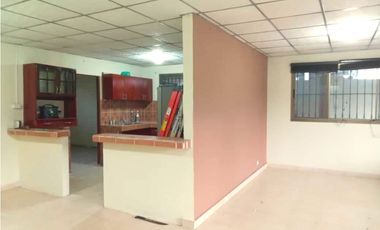 Se Vende Casa en Barrio Colón, La Chorrera ( precio reducido)