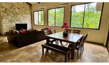 Se Vende Hermosa Casa en El Barrero hacia Churuquita Grande, Coclé