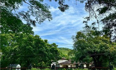 Se Vende Hermosa Casa en El Barrero hacia Churuquita Grande, Coclé