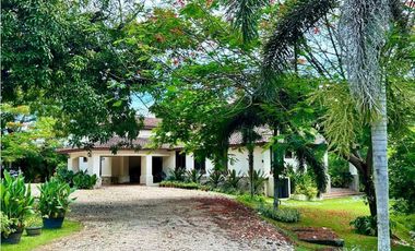 Se Vende Hermosa Casa en El Barrero hacia Churuquita Grande, Coclé