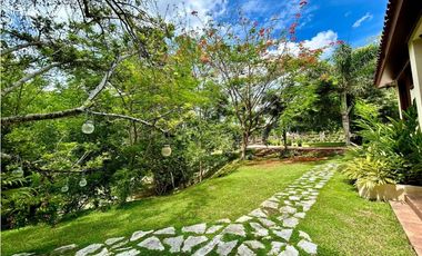 Se Vende Hermosa Casa en El Barrero hacia Churuquita Grande, Coclé