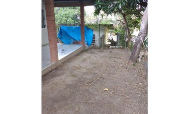 Se Vende casa en Penonomé (cerca del parque), Coclé (MZ)