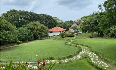 SE VENDE APARTAMENTO EN PUNTA BARCO