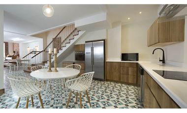 Casa Bandera - Apartamentos y Locales Comerciales en Casco Viejo