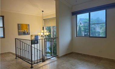 Venta de Casa en Clayton PH Embassy Gardens