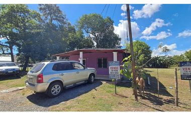 Propiedad en venta  Calle C Sur entre Avenida 4 y 5 Oeste