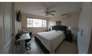 Amplia Residencia en Villas del Golf 2 – Villa Alta