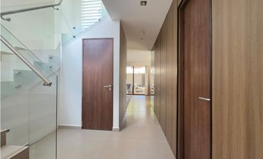 VENTA DE CASA EN PH GARDENIAS, BRISAS DEL GOLF