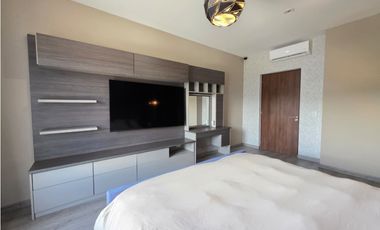VENTA DE CASA EN PH GARDENIAS, BRISAS DEL GOLF