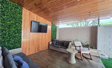VENTA DE CASA EN PH GARDENIAS, BRISAS DEL GOLF