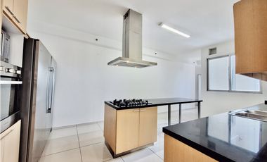 Apartamento en Venta en Costa del Este Primera Línea - PH Altamar