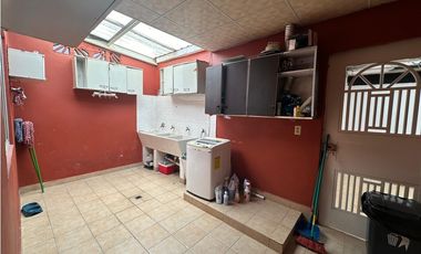 VENTA CASA EN LAS CUMBRES URB. PRADERAS DEL ROCIO (OF)