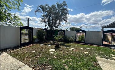VENTA CASA EN LAS CUMBRES URB. PRADERAS DEL ROCIO (OF)