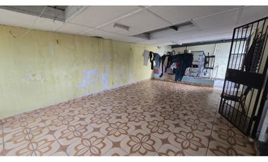 Se Vende casa en Miraflores, Villa Cáceres - Bethania (LG)