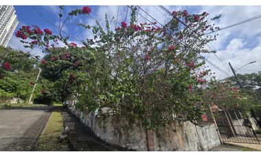 Se Vende casa en Miraflores, Villa Cáceres - Bethania (LG)