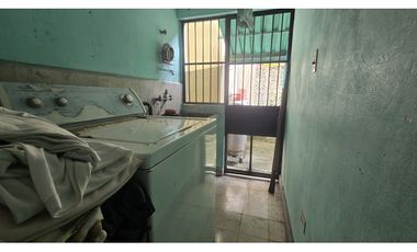 Se Vende casa en Miraflores, Villa Cáceres - Bethania (LG)