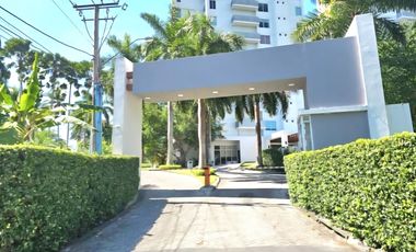 Se Alquila apartamento en PH Río Mar Torres, Playa Río Mar (MZ)