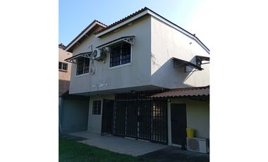 Casa en venta en Villa de Cerro Lindo