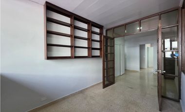 ALQUILER CASA COMERCIAL DÚPLEX EN SAN FRANCISCO (GS)
