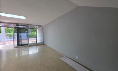 ALQUILER CASA COMERCIAL DÚPLEX EN SAN FRANCISCO (GS)