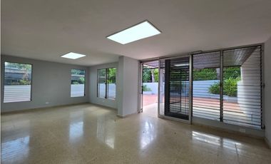 ALQUILER CASA COMERCIAL DÚPLEX EN SAN FRANCISCO (GS)