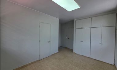 ALQUILER CASA COMERCIAL DÚPLEX EN SAN FRANCISCO (GS)