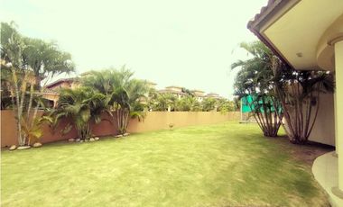 VENTA CASA EN EL DORAL COSTA SUR CP