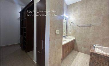 PH Embassy Club casa venta/renta  4 recámaras con baño Clayton Panama
