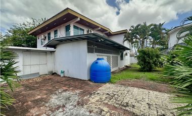 Se vende casa remodelada en El Carmen