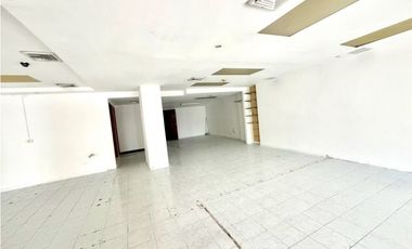 LOCAL COMERCIAL EN VA ESPAÑA – CALLE 51